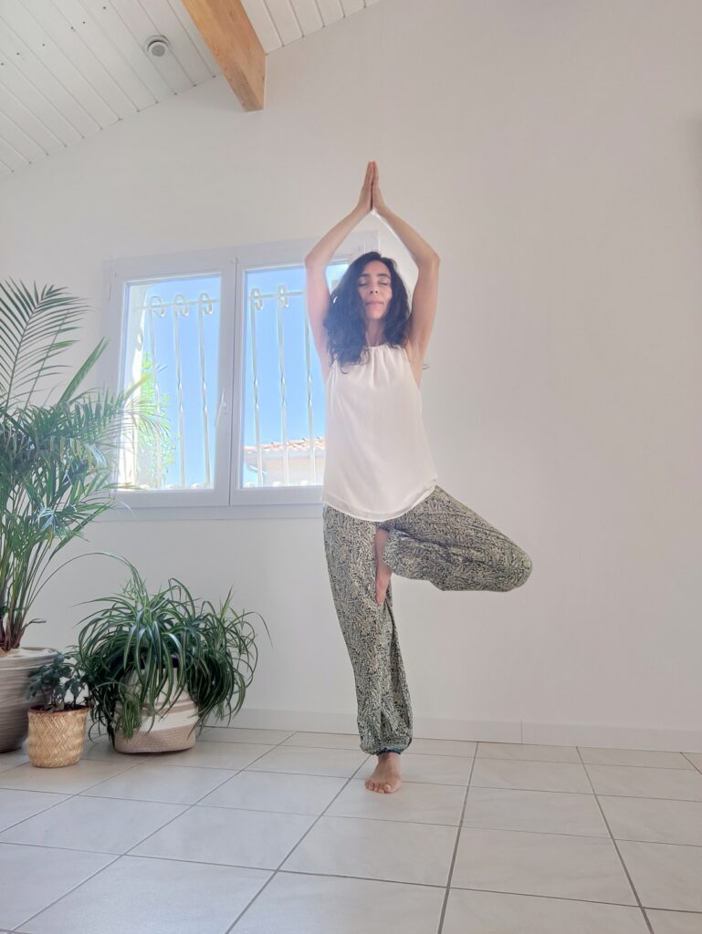 posture yoga / de l'arbre